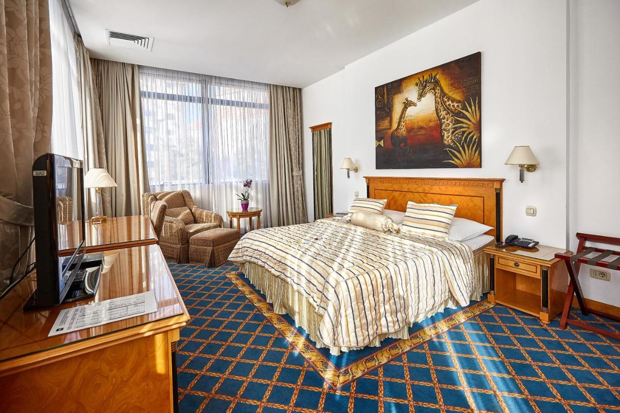 Garni Hotel Master Нови-Сад Экстерьер фото