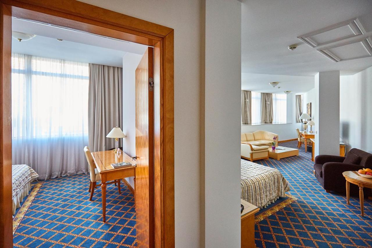 Garni Hotel Master Нови-Сад Экстерьер фото