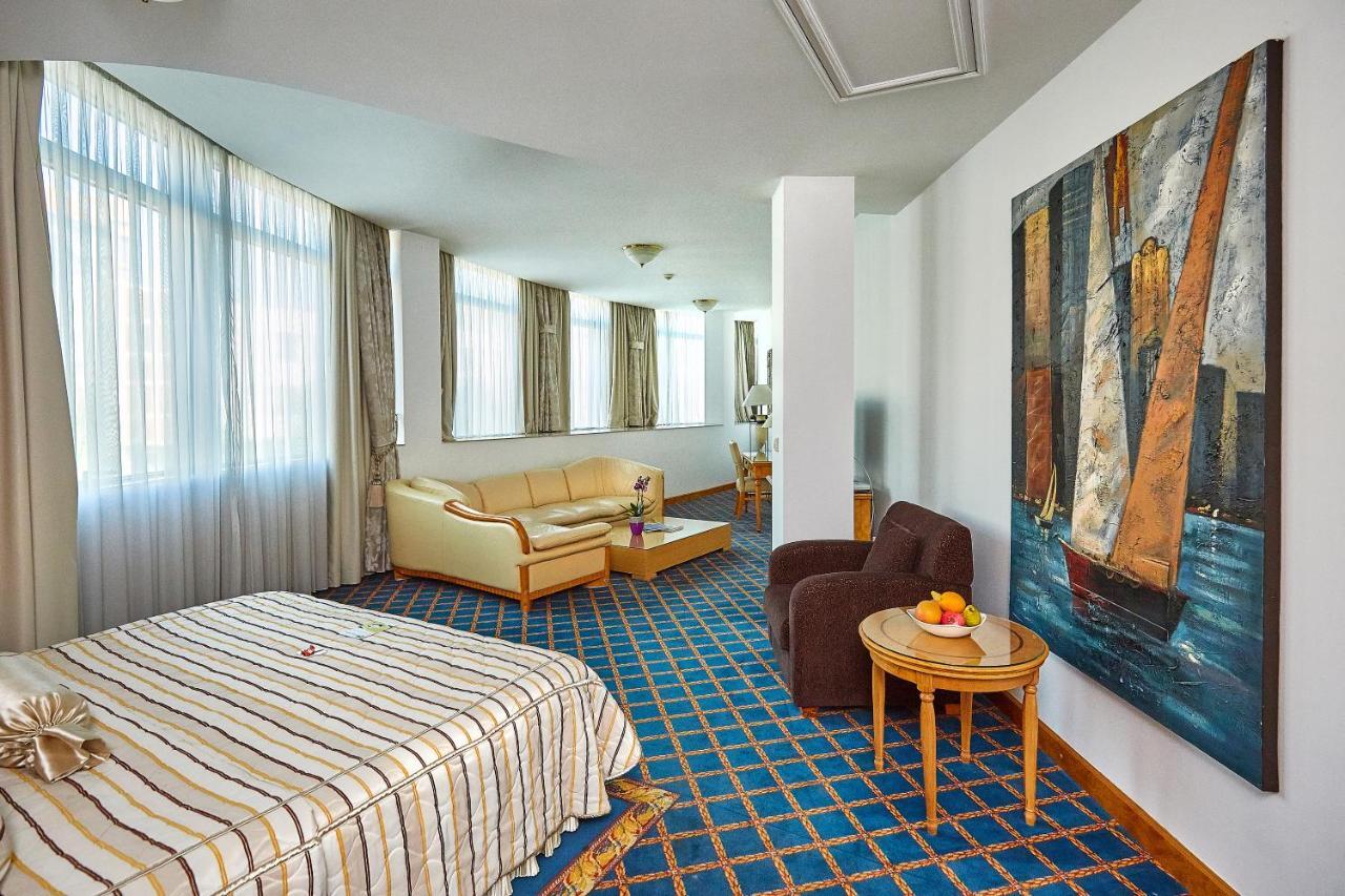 Garni Hotel Master Нови-Сад Экстерьер фото
